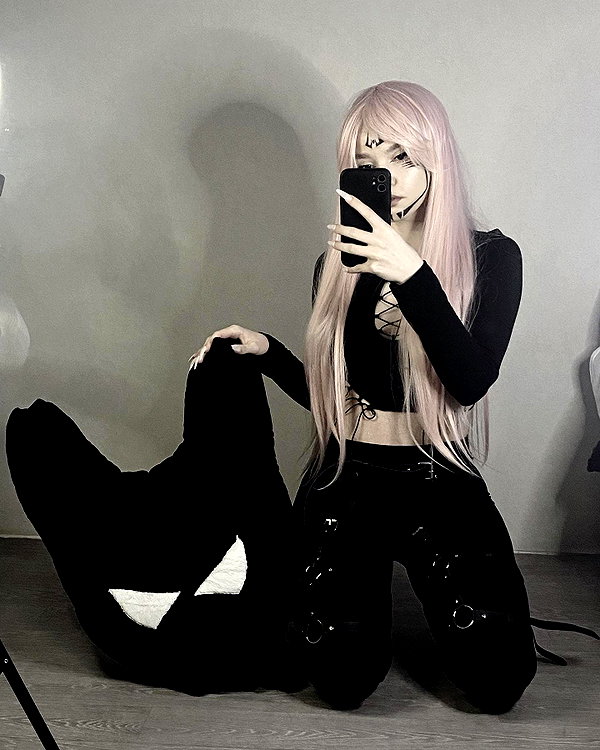 glowmoonshorty instagram image archive image