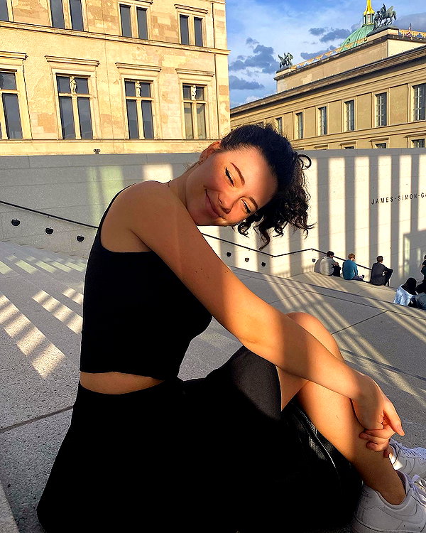 vanessa.rhd instagram image archive image