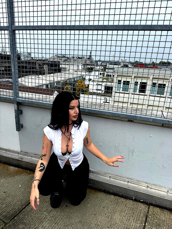 shawtysuzi instagram image archive image