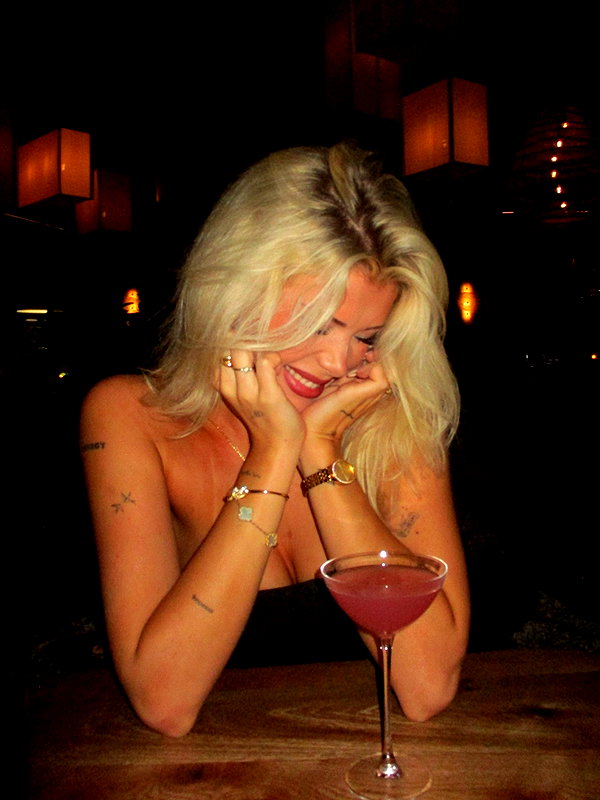 sophiecharlotth instagram image archive image