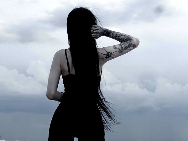 daaarkina instagram image archive image