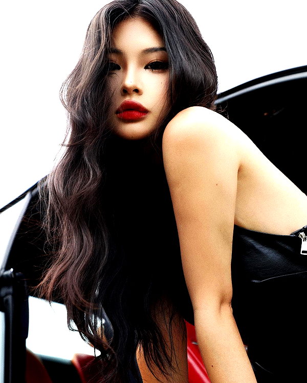 ll.lu1s instagram image archive image