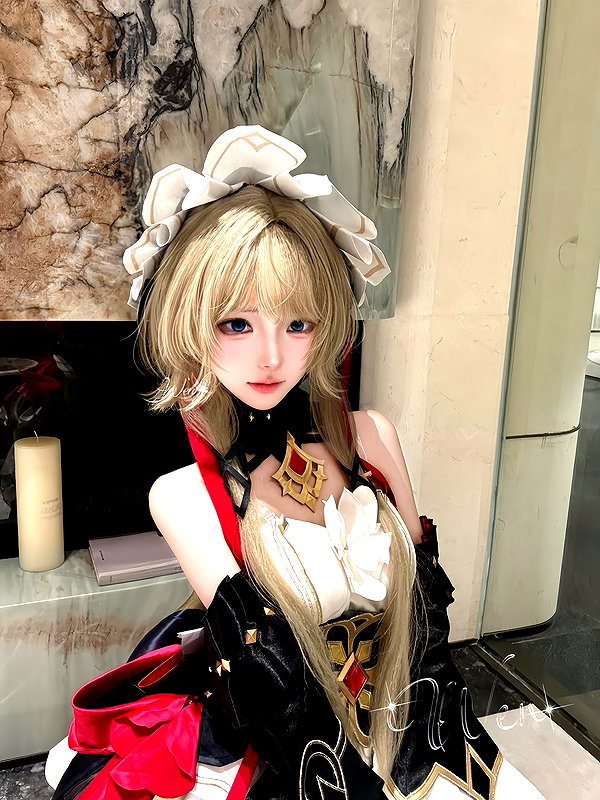 gallery_cosplayer instagram image archive image