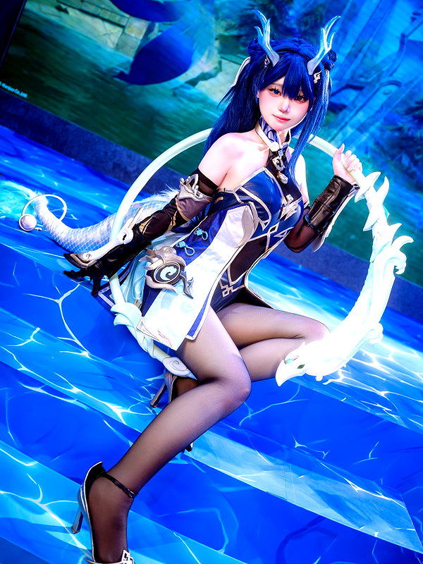 purinn_cos instagram image archive image