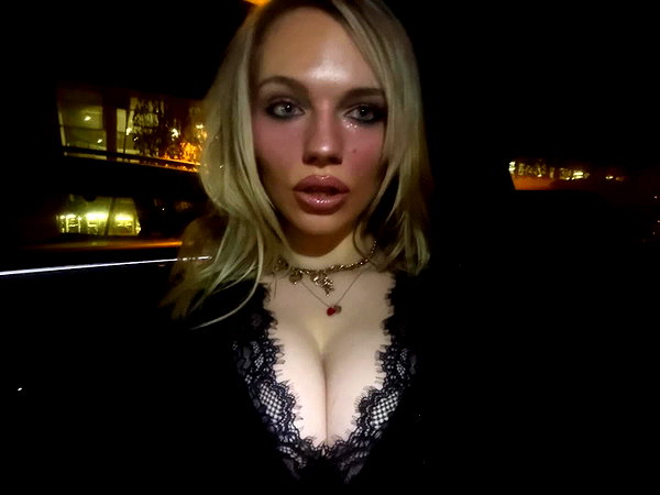leni.bahr instagram image archive image