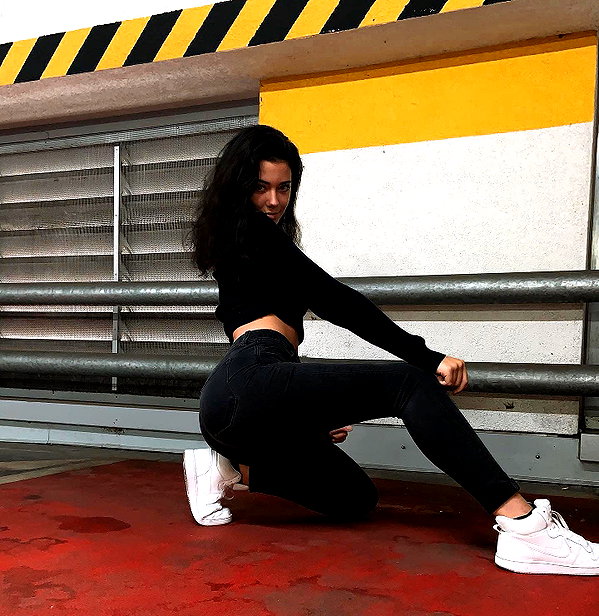 vanessa.rhd instagram image archive image