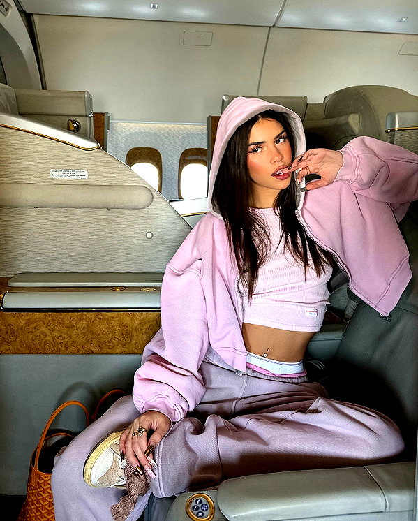 leahhalton instagram image archive image