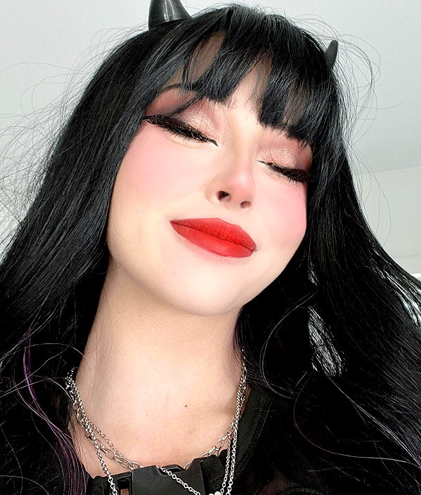 ellaexplicit_ instagram image archive image