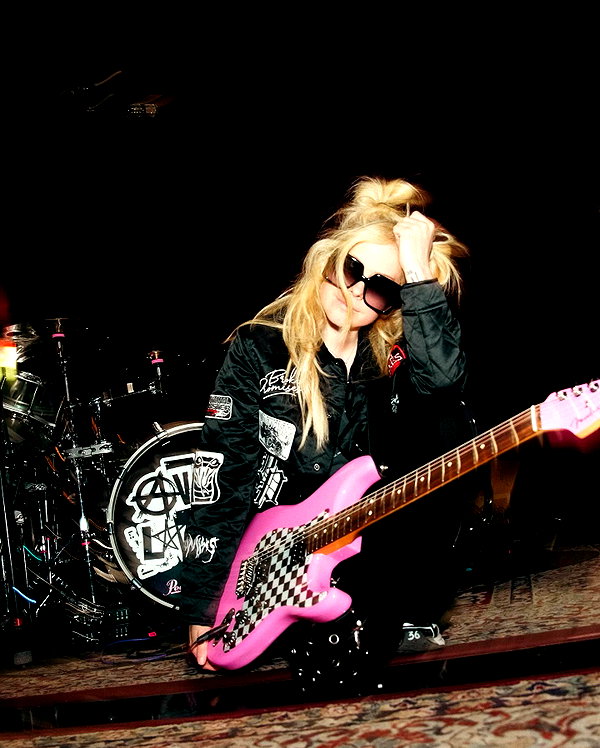 avrillavigne instagram image archive image