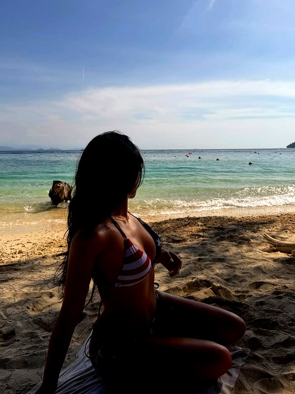 lyhythuedoxinh instagram image archive image
