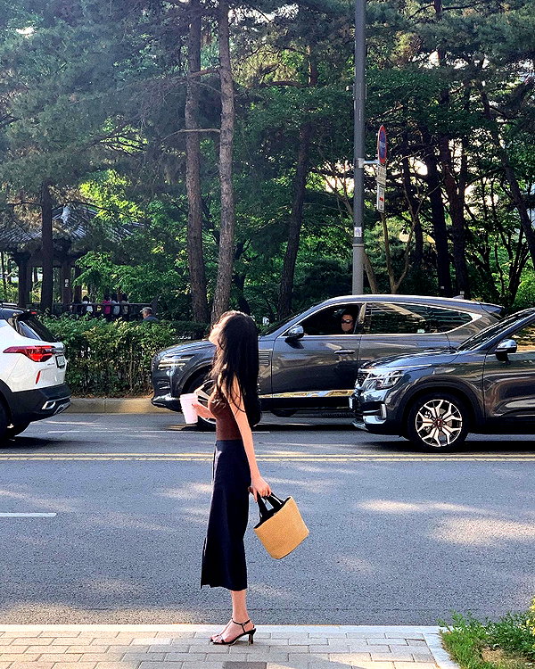 daxbin instagram image archive image