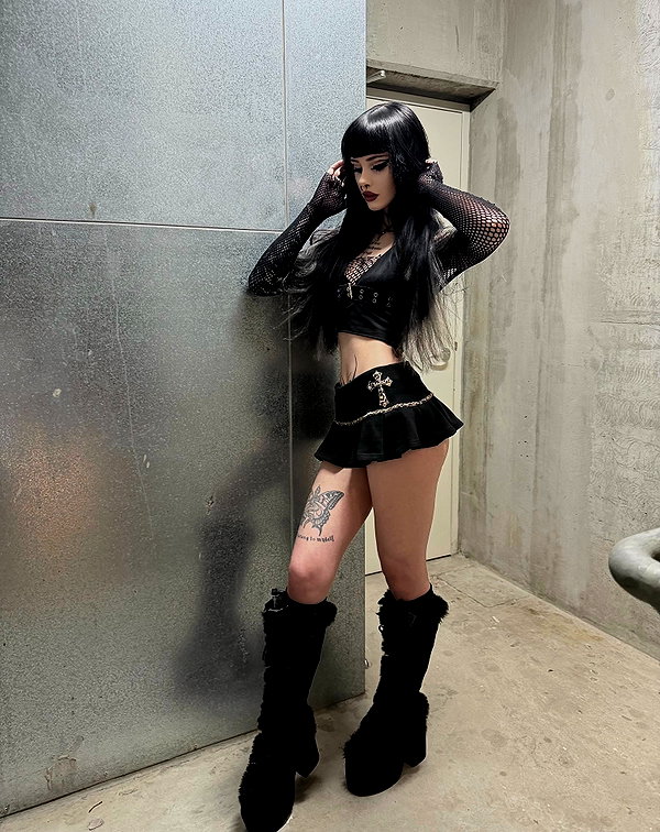 livindeadyaz instagram image archive image