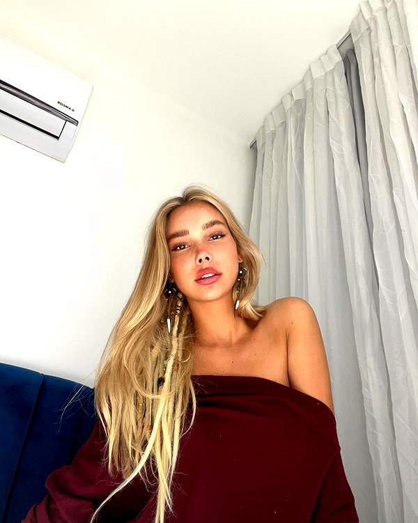 yulia.isakov instagram image archive image