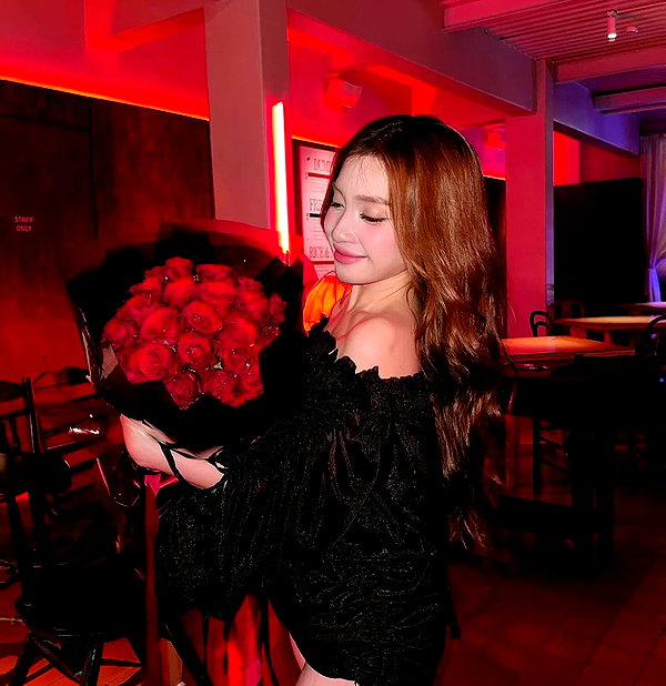 lyhythuedoxinh instagram image archive image