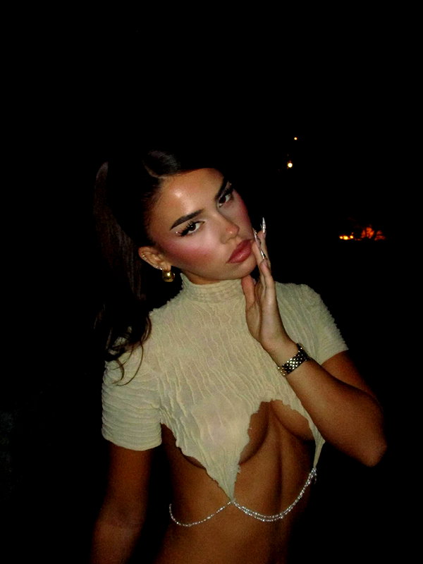 leahhalton instagram image archive image