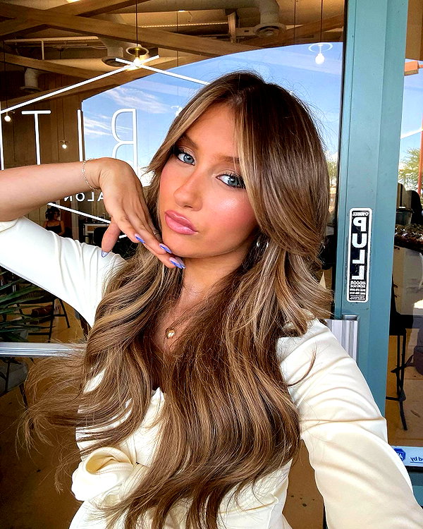 ellianawalmsley instagram image archive image