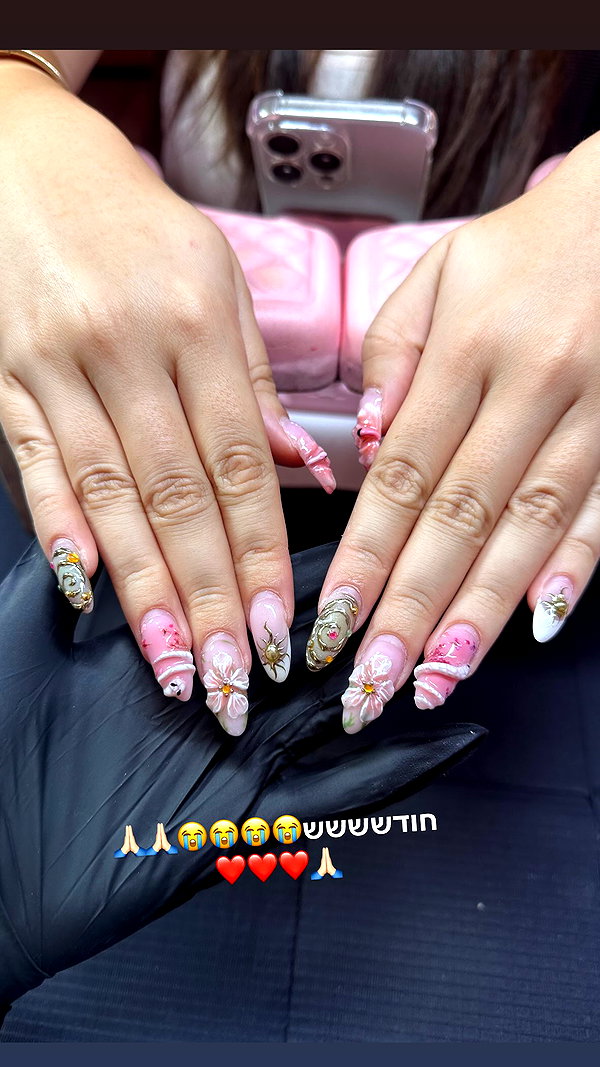 nails.by.natashi instagram image archive image