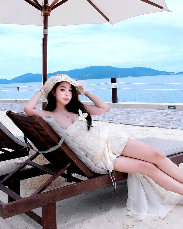 lyhythuedoxinh instagram image archive image