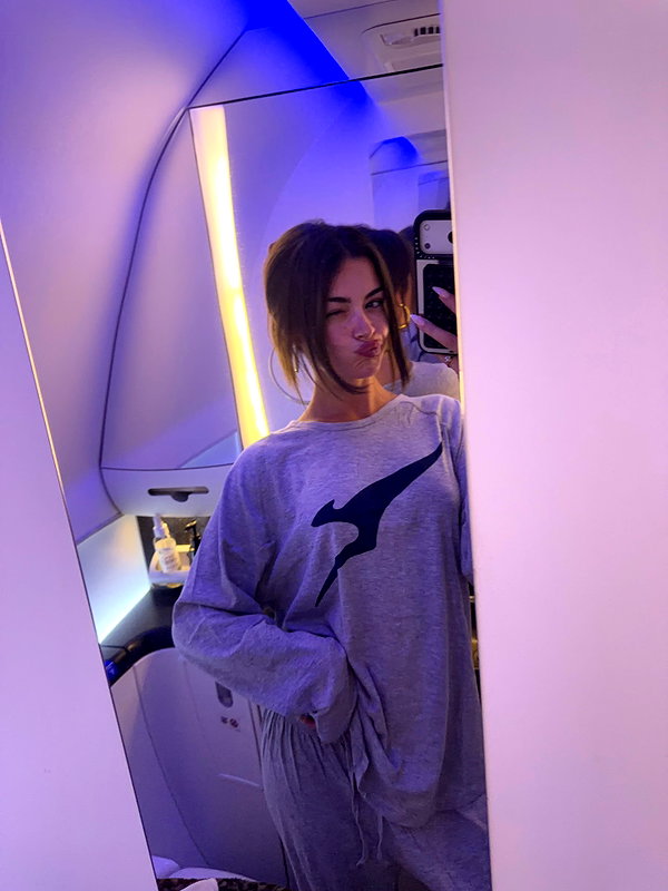 oliviaphillipps instagram image archive image