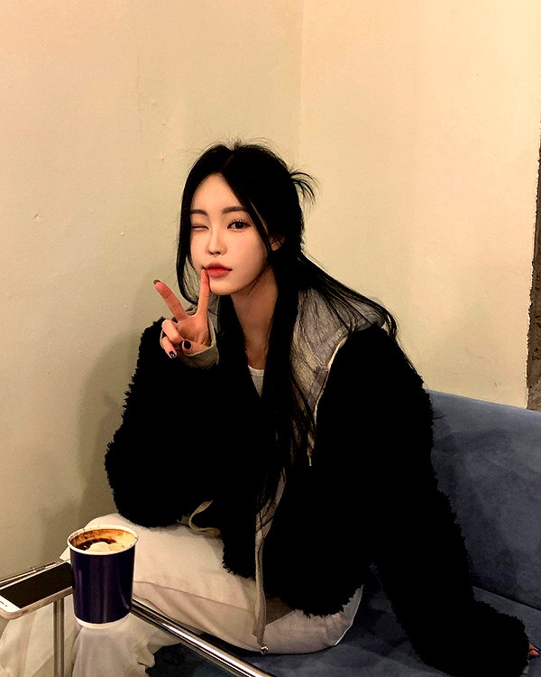 daxbin instagram image archive image