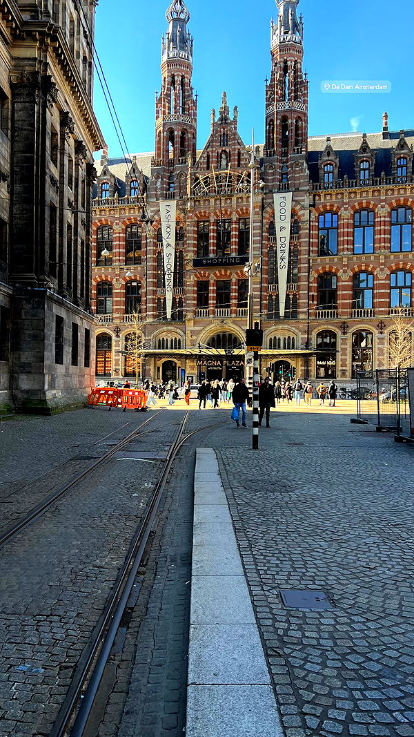 daniella_zeldis instagram image archive image