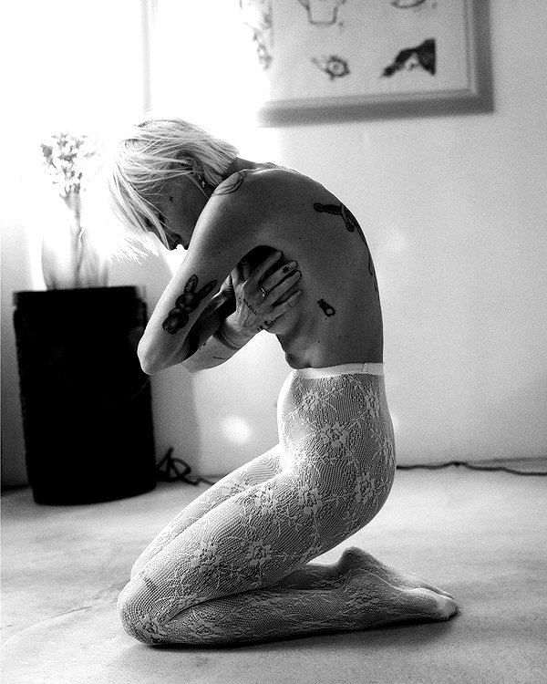 sagi.photo instagram image archive image