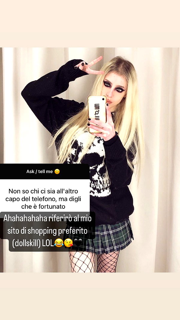 roxiechelon2 instagram image archive image