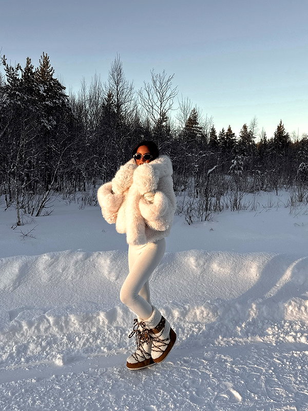 zoeliss instagram image archive image