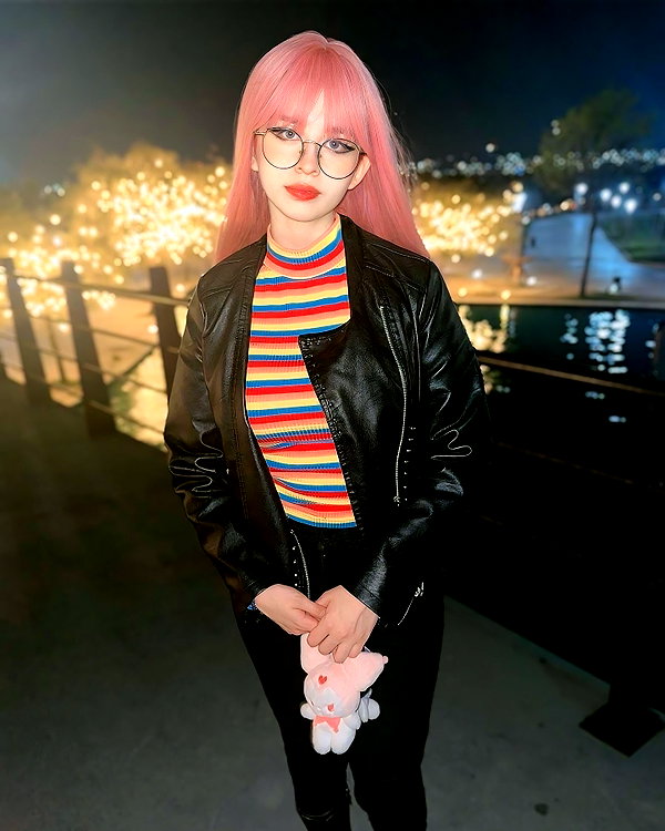 luly1980s instagram image archive image