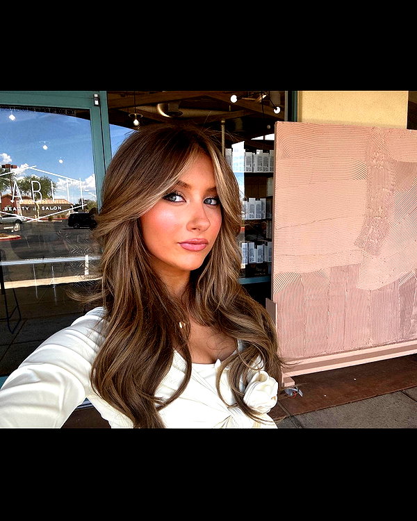 ellianawalmsley instagram image archive image