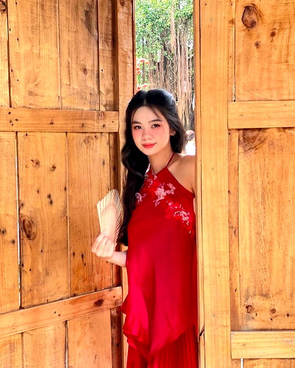 lyhythuedoxinh instagram image archive image