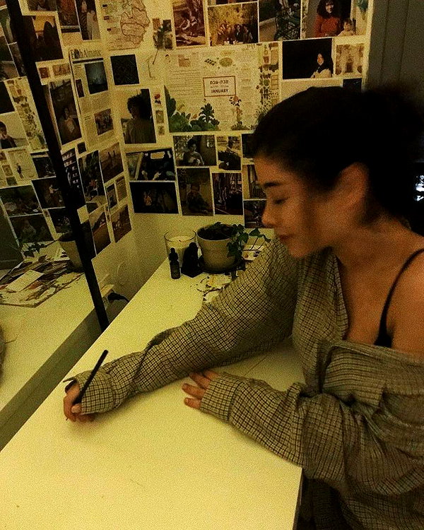 evasela__ instagram image archive image