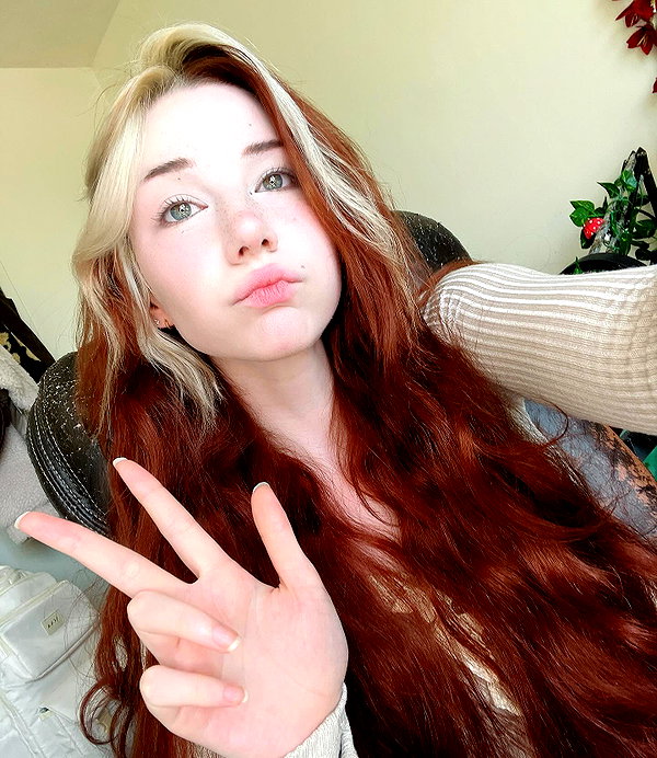 danielle.mercedie instagram image archive image