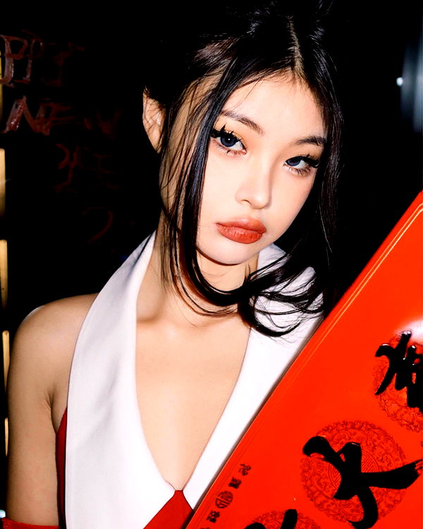 ll.lu1s instagram image archive image