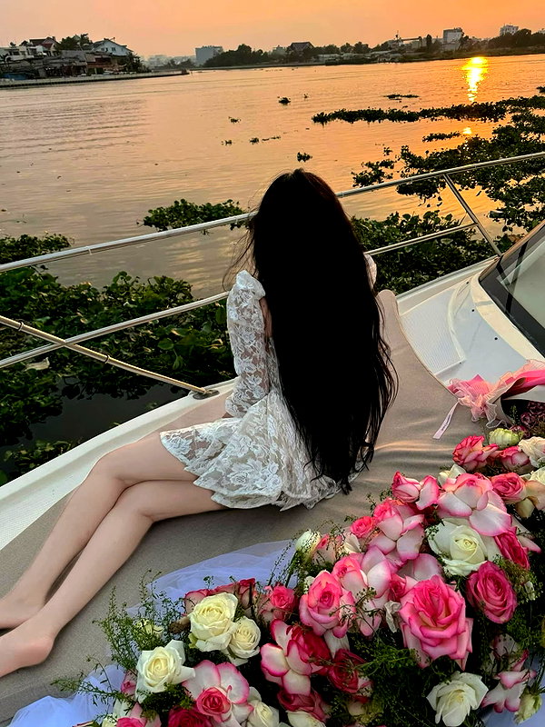 lyhythuedoxinh instagram image archive image