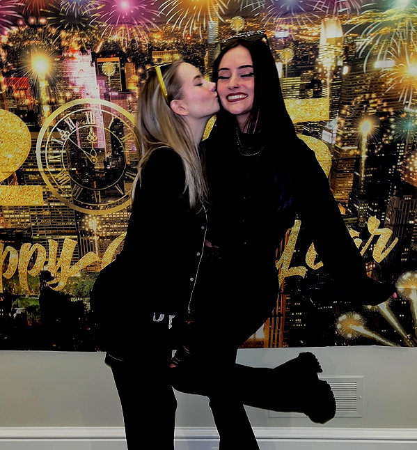 megann_eliizabeth instagram image archive image