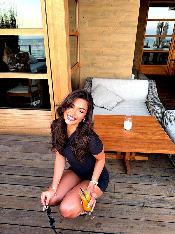 oliviaphillipps instagram image archive image