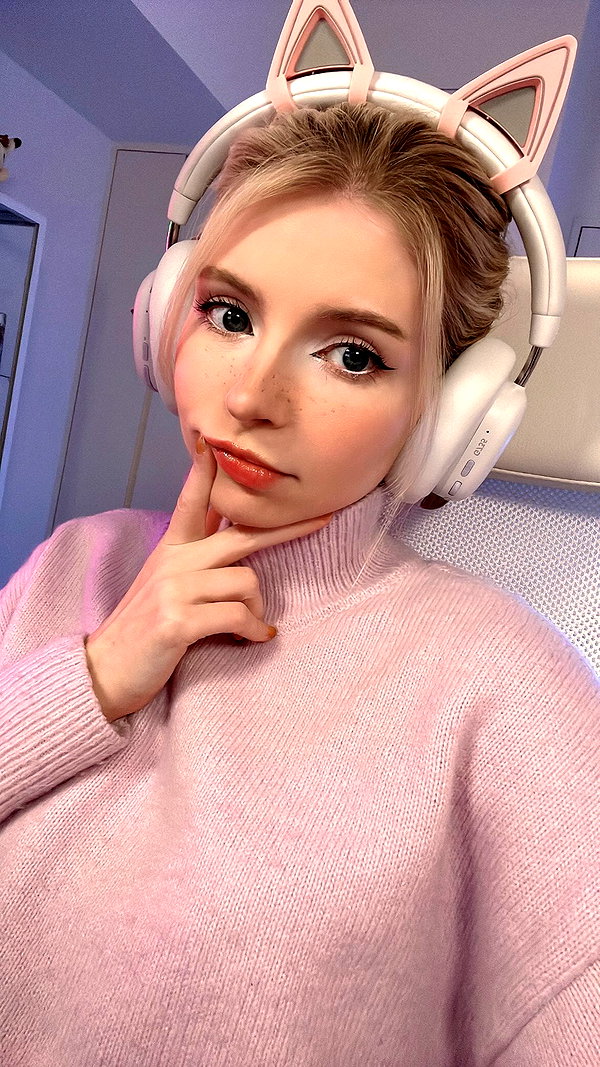 peachmilky_ instagram image archive image