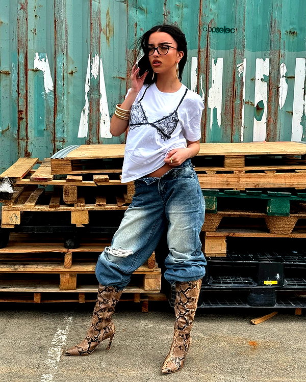 ellachristo instagram image archive image