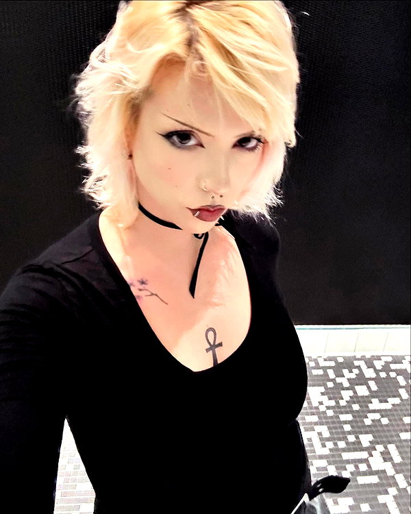 haileylayfield instagram image archive image