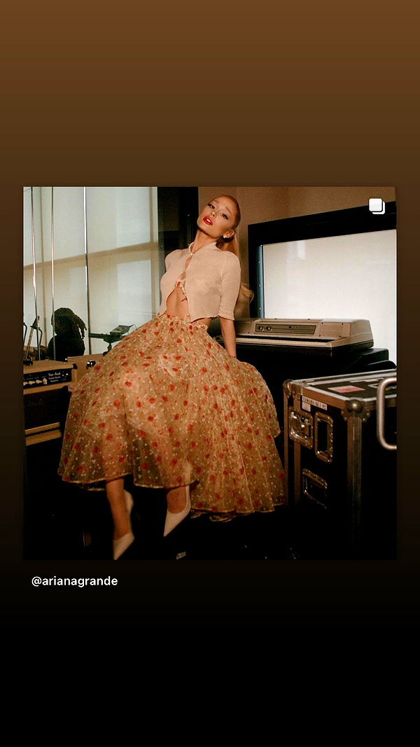 arianagrande instagram image archive image