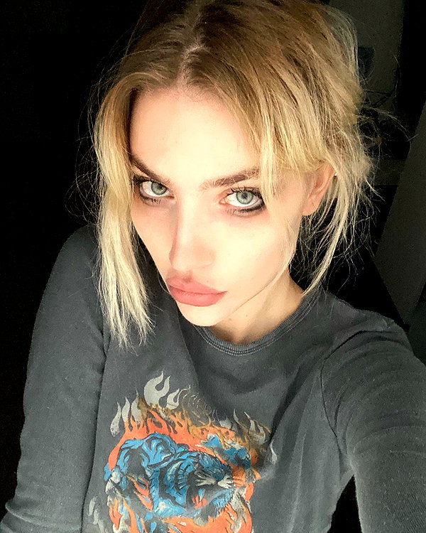 anya4everr instagram image archive image