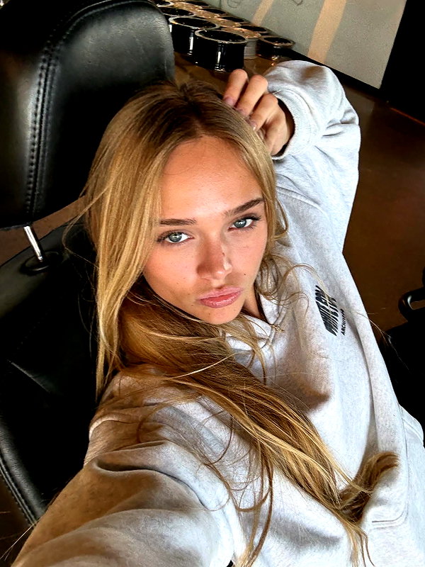 kyla.doddsss instagram image archive image