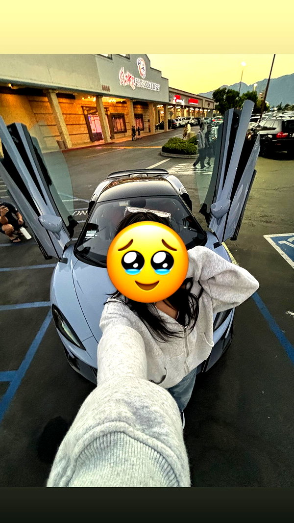 princessamelia_official archive image