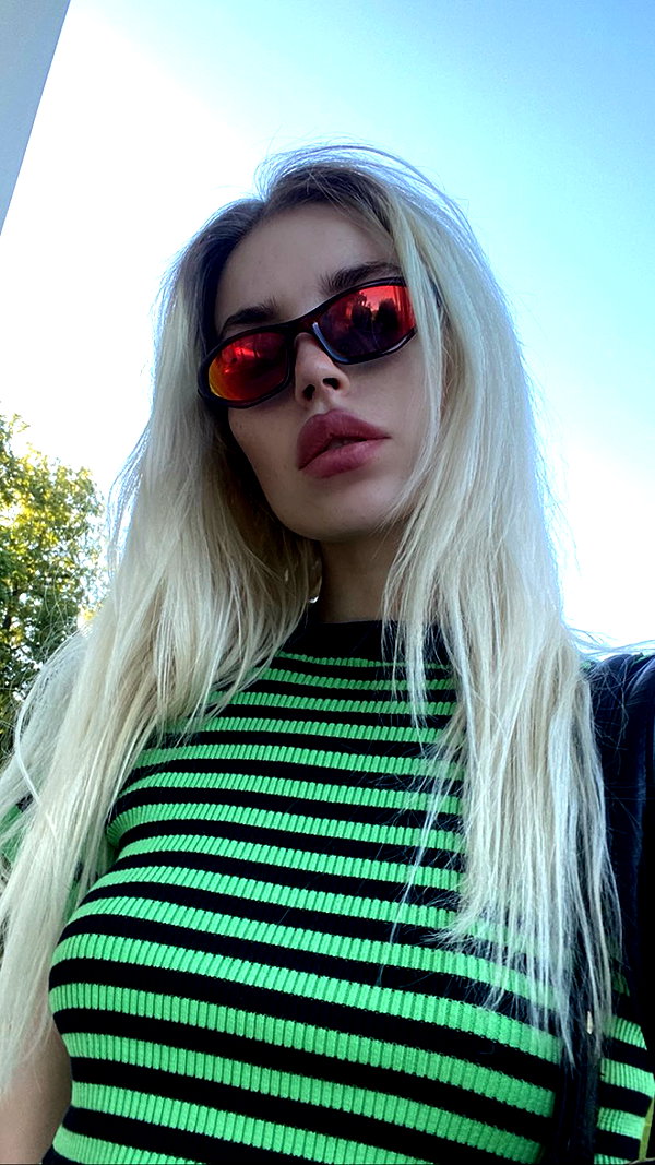 alien.hanna instagram image archive image