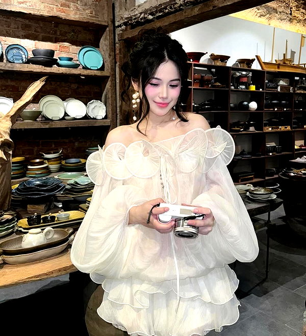 lyhythuedoxinh instagram image archive image