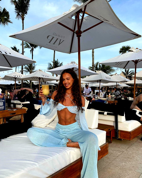 isabellemathersx instagram image archive image