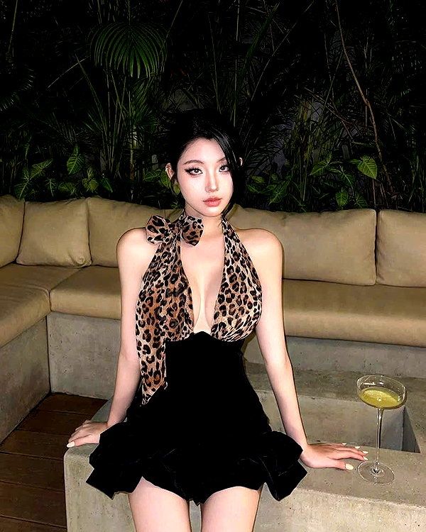 lyhythuedoxinh instagram image archive image