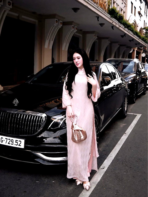 lyhythuedoxinh instagram image archive image