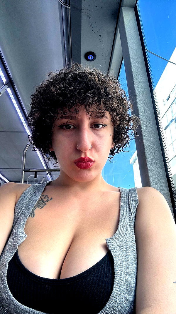 alma.almog instagram image archive image